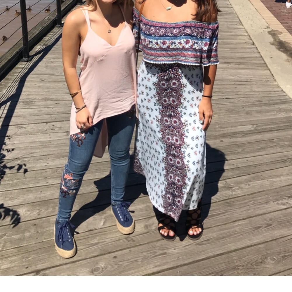 Chelsea & Violet Midi Dresss